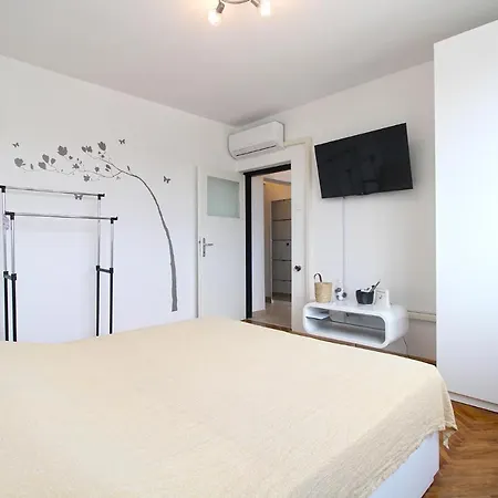 Appartamento Dragan 2296